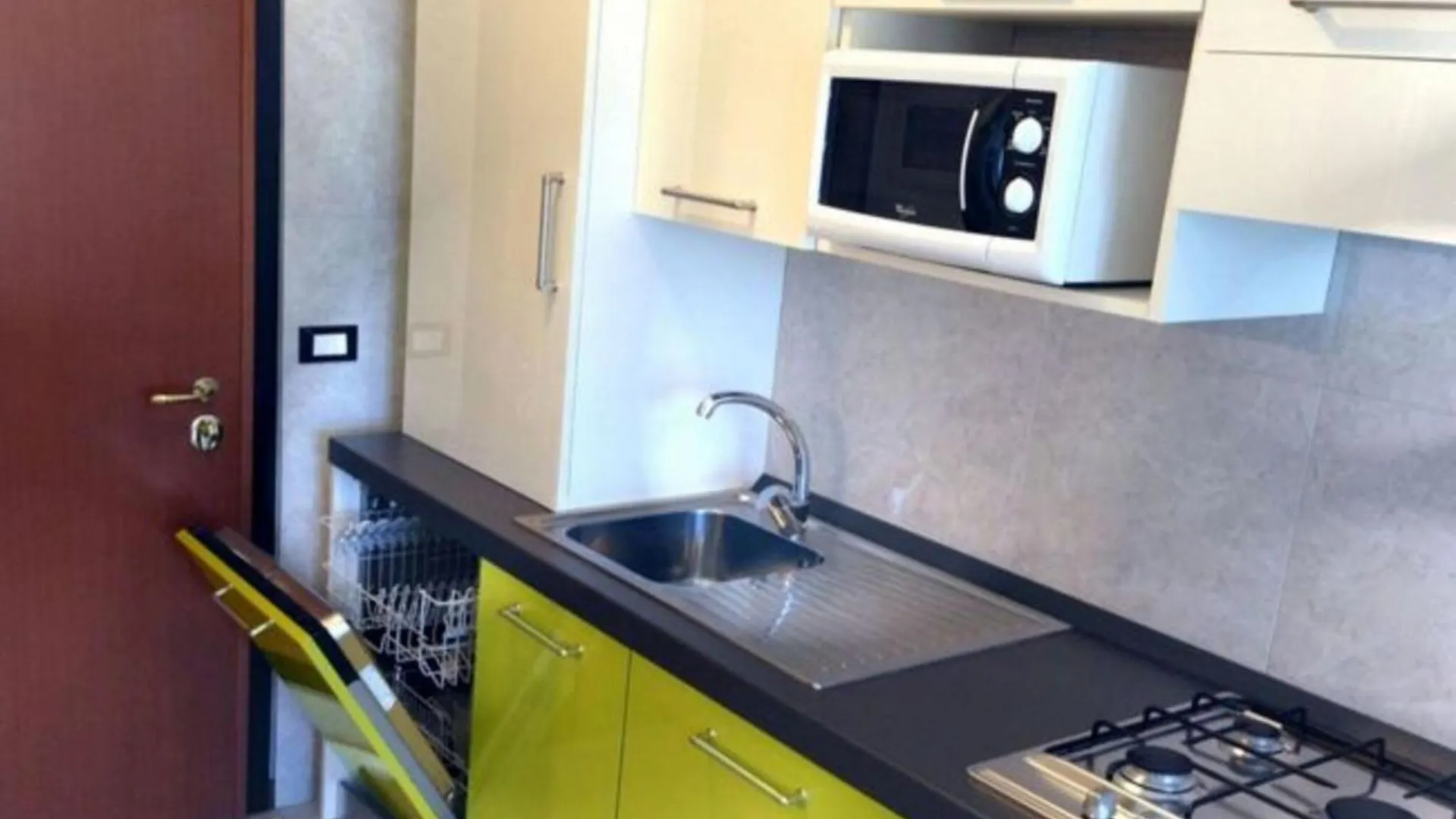 Discover The Heart Of Bibione In Our Accommodation By Beahost Rentals Apartment